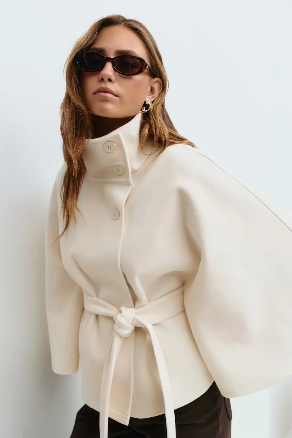 Sculptiss Belt Cape